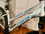 Trek 820 21-speed teen/women’s small mountain bike in like new condition