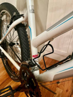 Trek 820 21-speed teen/women’s small mountain bike in like new condition