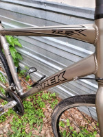 700c Trek hybrid bike 20 inch (XL frame)