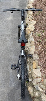 26” Trek 4300 Disc Brakes 24 Speed Mountain Bike Like New