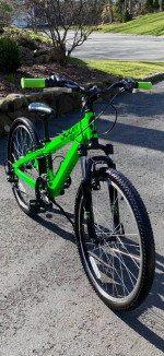 24” SCOTT Voltage JR24 21 Speed Mountain Bike Bicycle MINT Like New