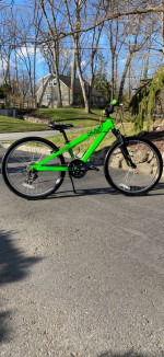 24” SCOTT Voltage JR24 21 Speed Mountain Bike Bicycle MINT Like New