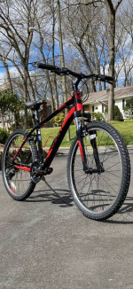 26” Giant Revel 21 Speed Mountain Bike Bicycle Pristine MINT Like New