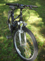 Bike 18 speed trail road like new