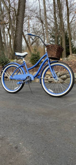 24” Huffy Cranbrook Girl’s/Women’s Beach Cruiser Bike Bicycle Like New