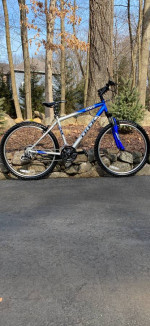 26” Trek 820 21 Speed Mountain Bike Bicycle Pristine Like New MINT