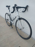 FUJI Cross 3.0 18 Speed Rigid Bicycle 52cm MS150 Road Bike