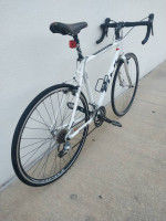 FUJI Cross 3.0 18 Speed Rigid Bicycle 52cm MS150 Road Bike