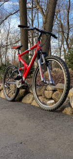 26” Mongoose Pro Zero G2 Full Suspension 24 Speed Mountain Bike MINT