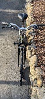 29” Trek 7100 21 Speed Hybrid Mountain Bike Bicycle Like New Condition