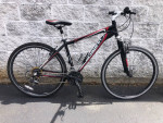 Schwinn 21-speed hybrid sport bike MEDIUM for riders 5'6" to 5'10"