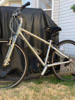 Small 16 inch giant Cypress hybrid bicycle