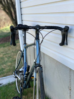 22 inch road bike suitable for a tall rider