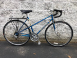 Women's Peugeot commuter road bike for 5'6" to 5'11" - NEW TIRES
