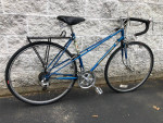 Women's Peugeot commuter road bike for 5'6" to 5'11" - NEW TIRES