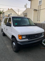 Ford E-250 64,000 mi