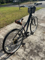 Specialized Crossroads Step-Thru Frame Hybrid Bike in Excellent Cond.