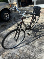 Fuji Crosstown 20 Hybrid Bike in Excellent Condition.