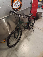 24" GIANT XTC 7 SPEED MOUNTAIN BIKE IN PRISTINE CONDITION