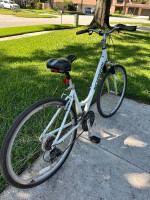 Schwinn trailway hybrid bike