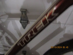 TREK 7100; 5'8" to 5'11"; hybrid; cream/brown; many new parts