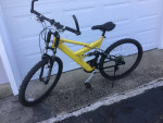 Mongoose mountain bike 21 speed