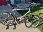 Raleigh M20 Lightweight Aluminum 21 Speed Mountain Bike
