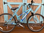 Schwinn High Timber 2.6 hybrid/mountain bike