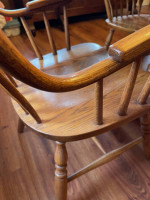 Dining Room Table + 6 Chairs