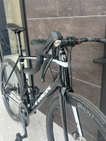 Trek Emonda SL6 Disc Ultegra Carbon Fiber Road bike 58cm with upgrades
