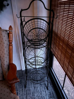 Table &4/Chairs Set
