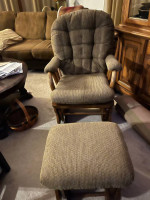 Table &4/Chairs Set