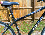 BICYCLE SCHWINN MIDMOOR 700"MEN'S MOUNTAIN BIKE IN EXCELLENT COND.