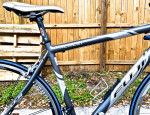 BICYCLE FUJI NEWEST 700"MEN'S ROAD BIKE IN VERY GOOD COND.