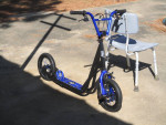 Quality&Attractive"Mongoose"Scooter has Rotor to Spin the Front Around