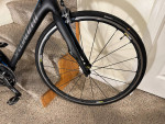 Like new Specilaized Roubaix Expert Carbon road bike
