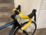 Like new Specilaized Roubaix Expert Carbon road bike