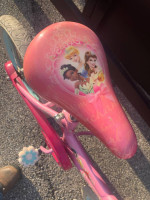 Girls Disney princess Bike, 16 inch bicycle like new condition