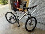 Women’s Small GT Avalanche 3.0