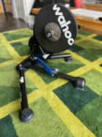 V5 Wahoo Kickr Smart Bike Trainer | Excellent Condition