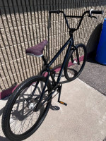 Framed TWENTY6ER BMX cruiser w / 26” wheels