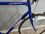 LIGHTWEIGHT  ALL TUNE UP TREK ROAD BIKE  Raider 5"9-6