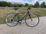 Specialized Hybrid Bike- New Seat, 700c Wheels, 21 Speeds