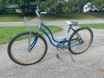 Women’s Vintage Schwinn Single Speed Cruiser Bike