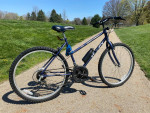 Huffy Hybrid/Mountain Bike- Shifting Just Serviced!