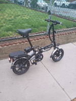 Like NEW Folding EBike Electric Bike Bicycle: PRICE REDUCED - 60% OFF!
