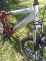 24" Roadmaster Mtn. Bike for 4'8" to 5'4" - Very nice
