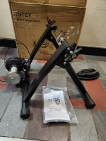 INTEY BIKE  STAND training/ wind trainer NIB