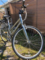 TREK 7.2FX HYBRED BIKE