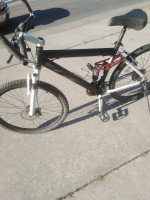 26" Genesis Dual Suspension w/ front disc brake - No issues